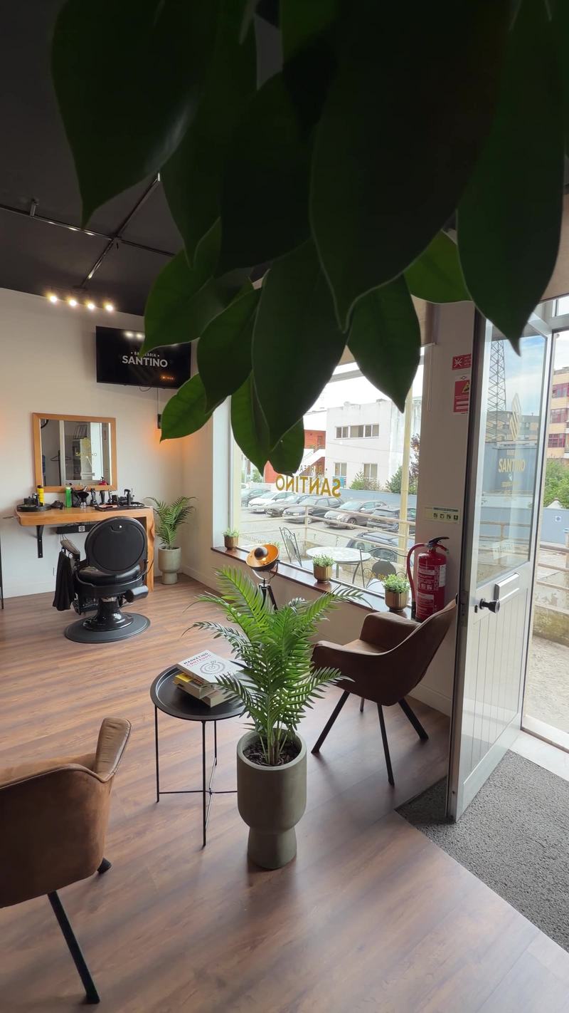 Interior da Barbearia Santino